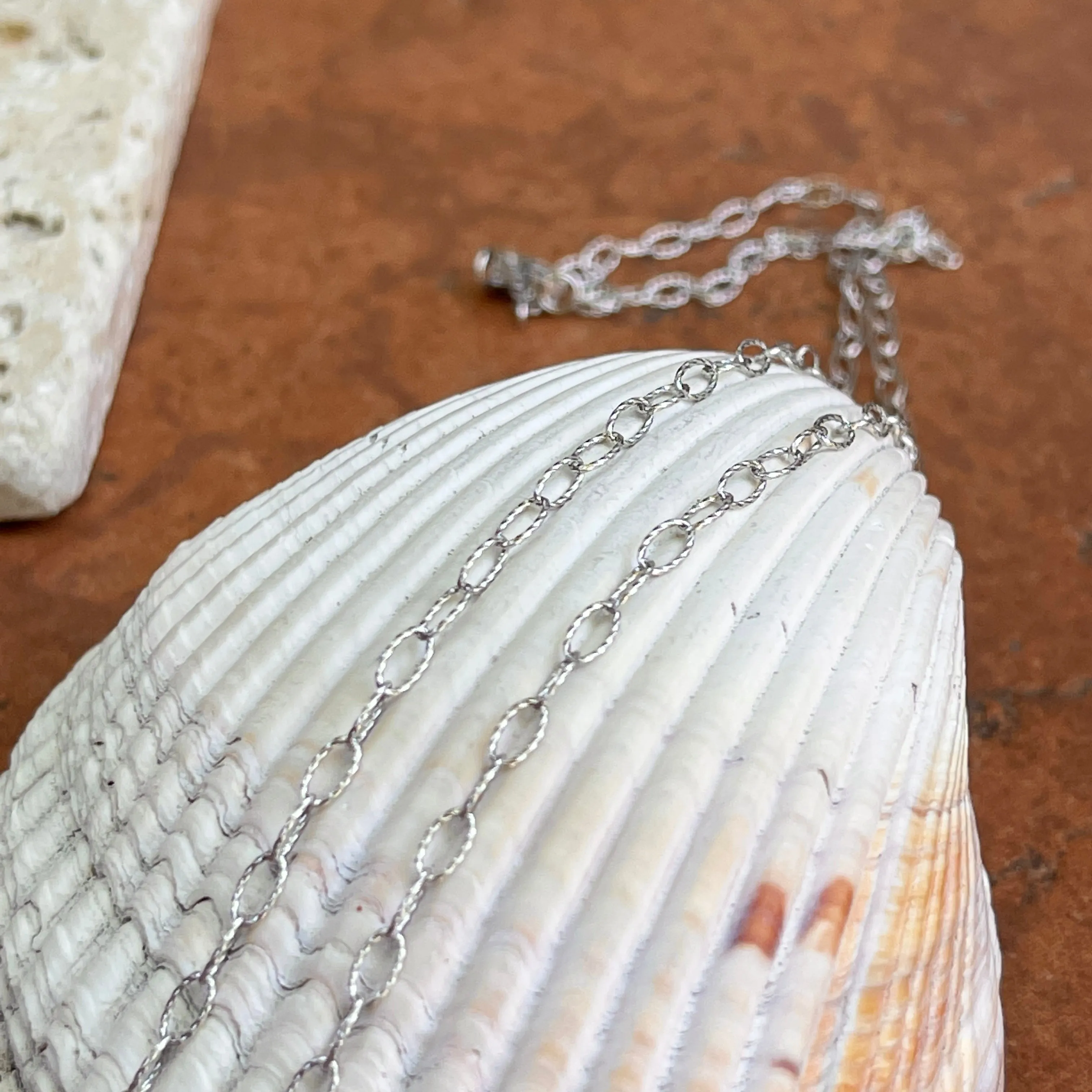 14KT White Gold Textured 2.5mm Oval Link Chain Necklace