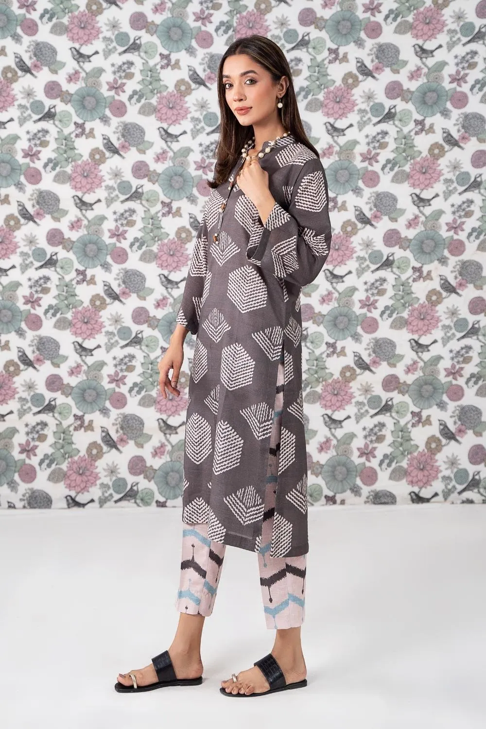 2PC Stitched |Printed Khaddar Suit