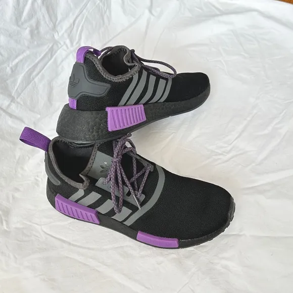 Adidas Original NMD_R1 GX5694 size M 5.5 / W6.5 (Big Boys 6.5) 25cm --NEW--