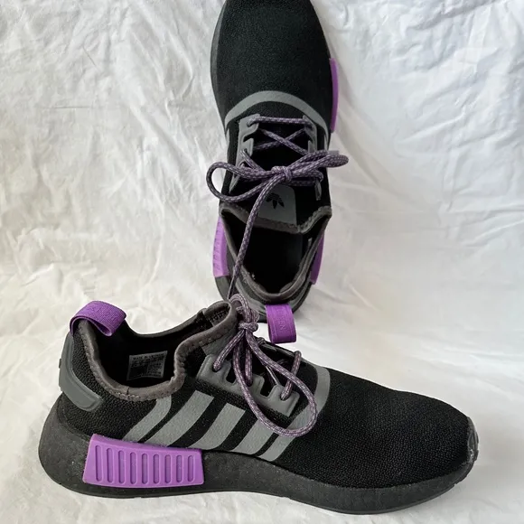 Adidas Original NMD_R1 GX5694 size M 5.5 / W6.5 (Big Boys 6.5) 25cm --NEW--