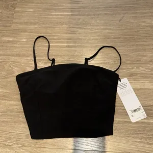 Alo yoga ALOSOFT convertible sun kissed bandeau in black