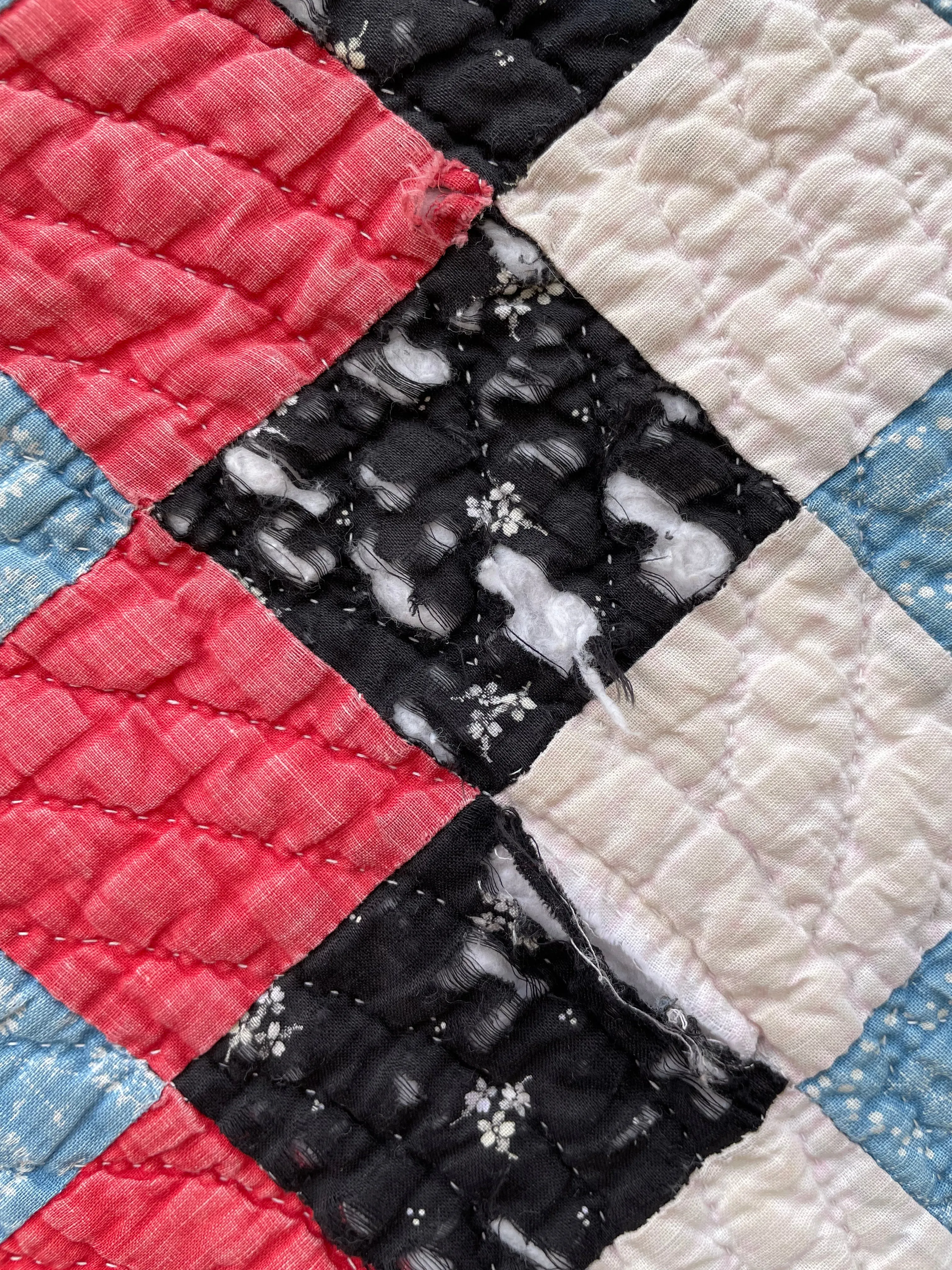 Antique Early 1900s 'Trip Around The World' Hand Stitched Quilt