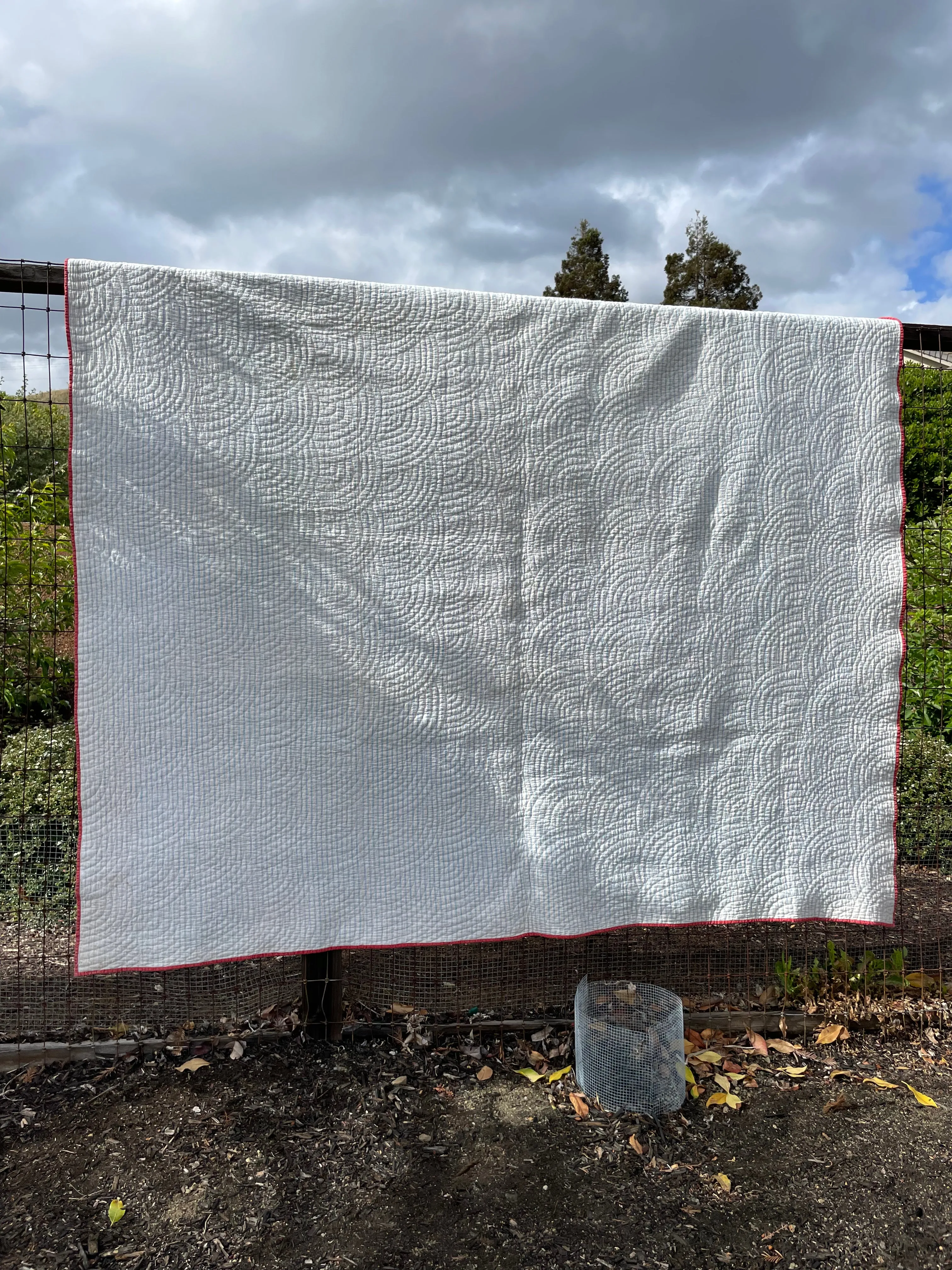 Antique Early 1900s 'Trip Around The World' Hand Stitched Quilt