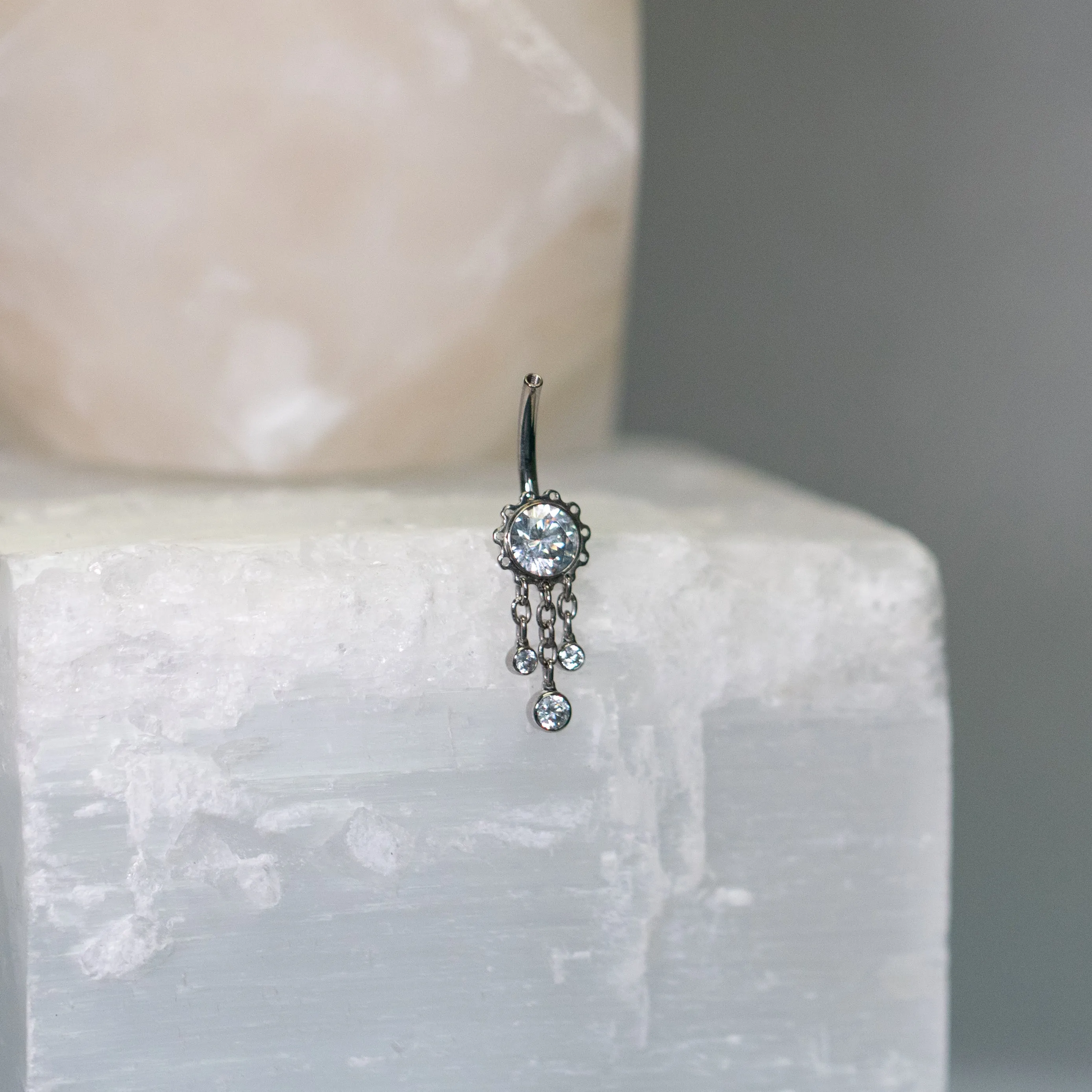 Aurora Dangle Navel Curve Shaft