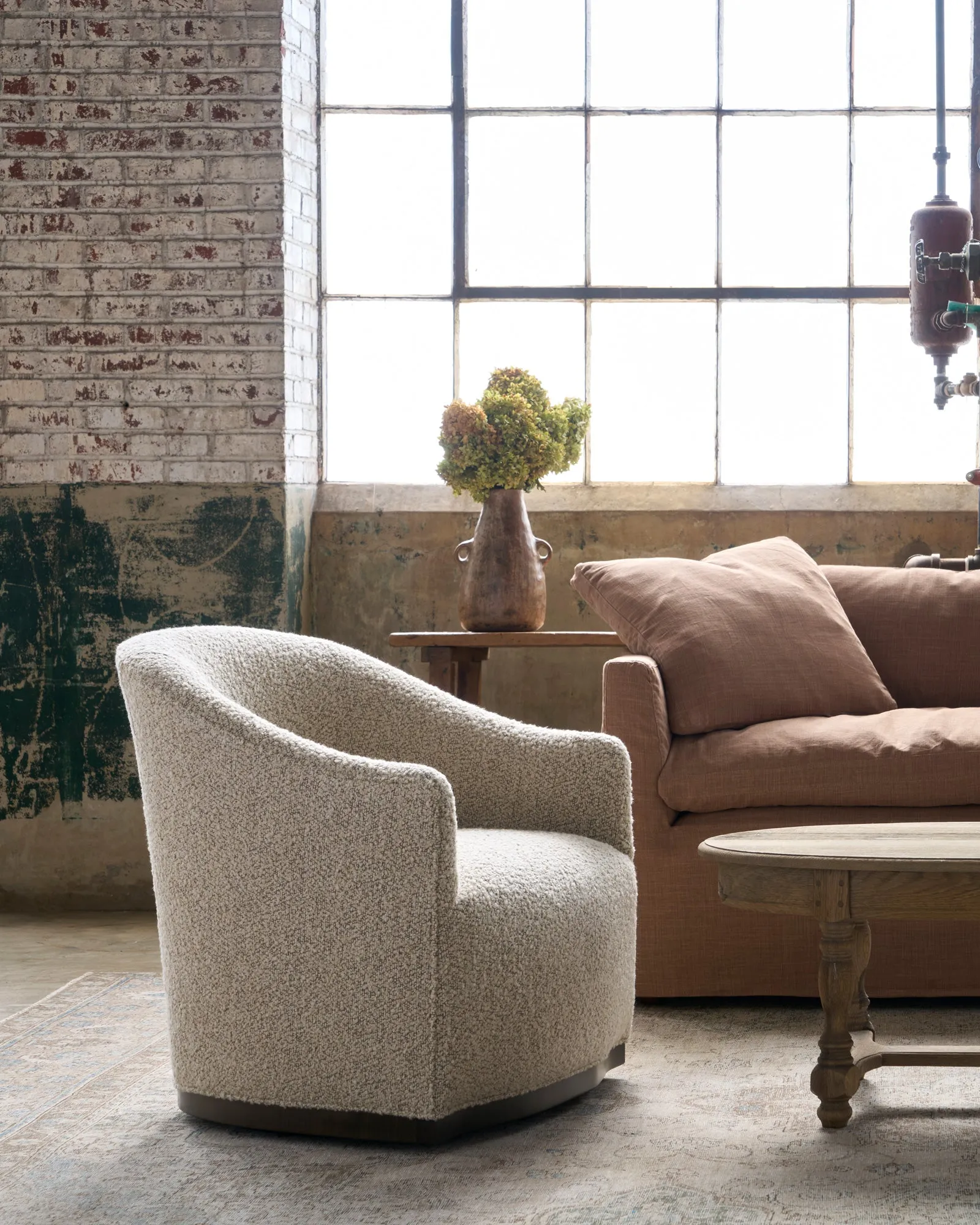 Ava Chair