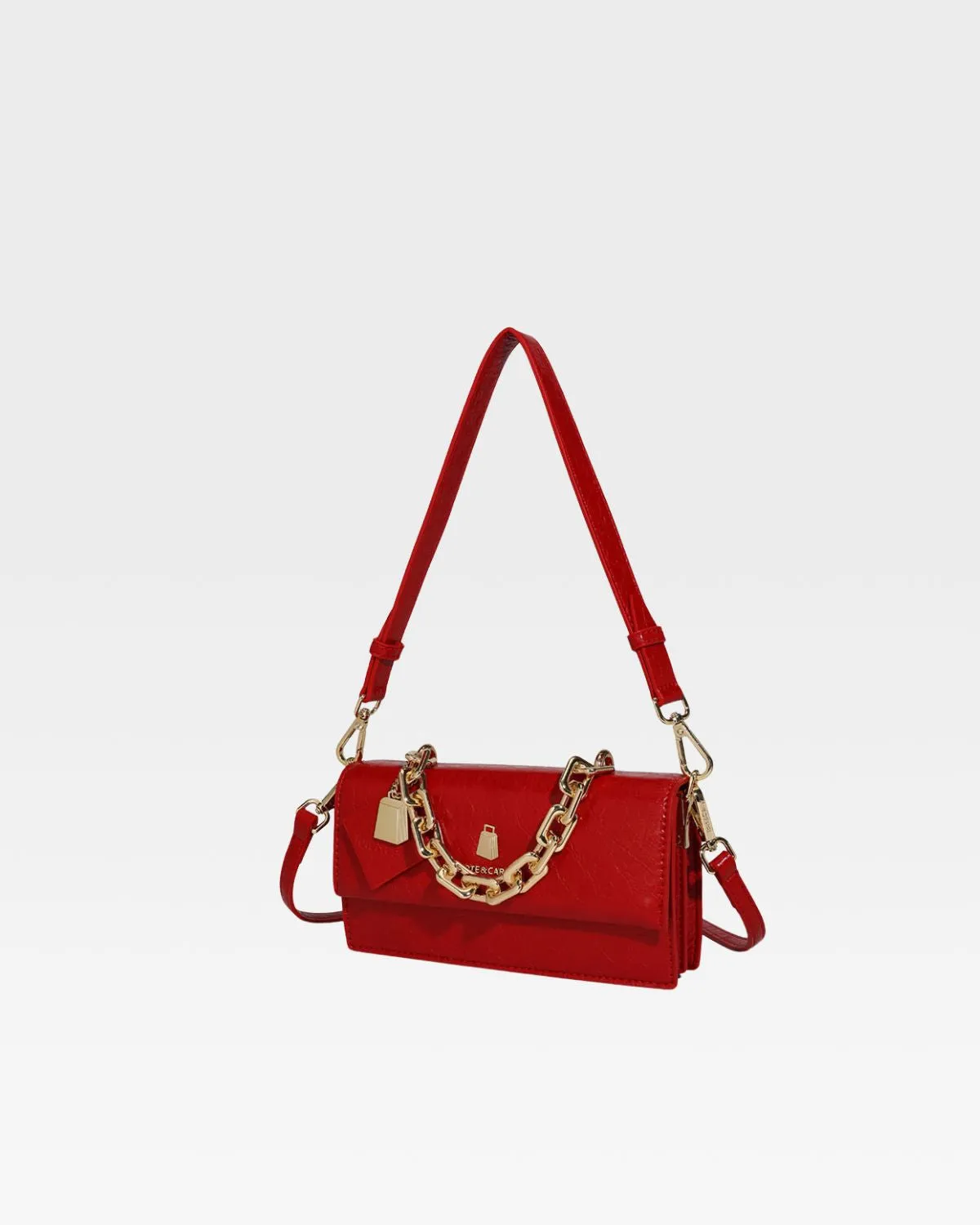 Camila Shoulder Bag in Red