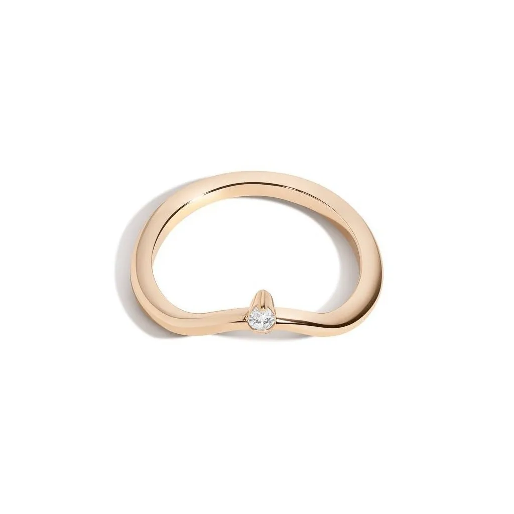 Curved Band With Pear