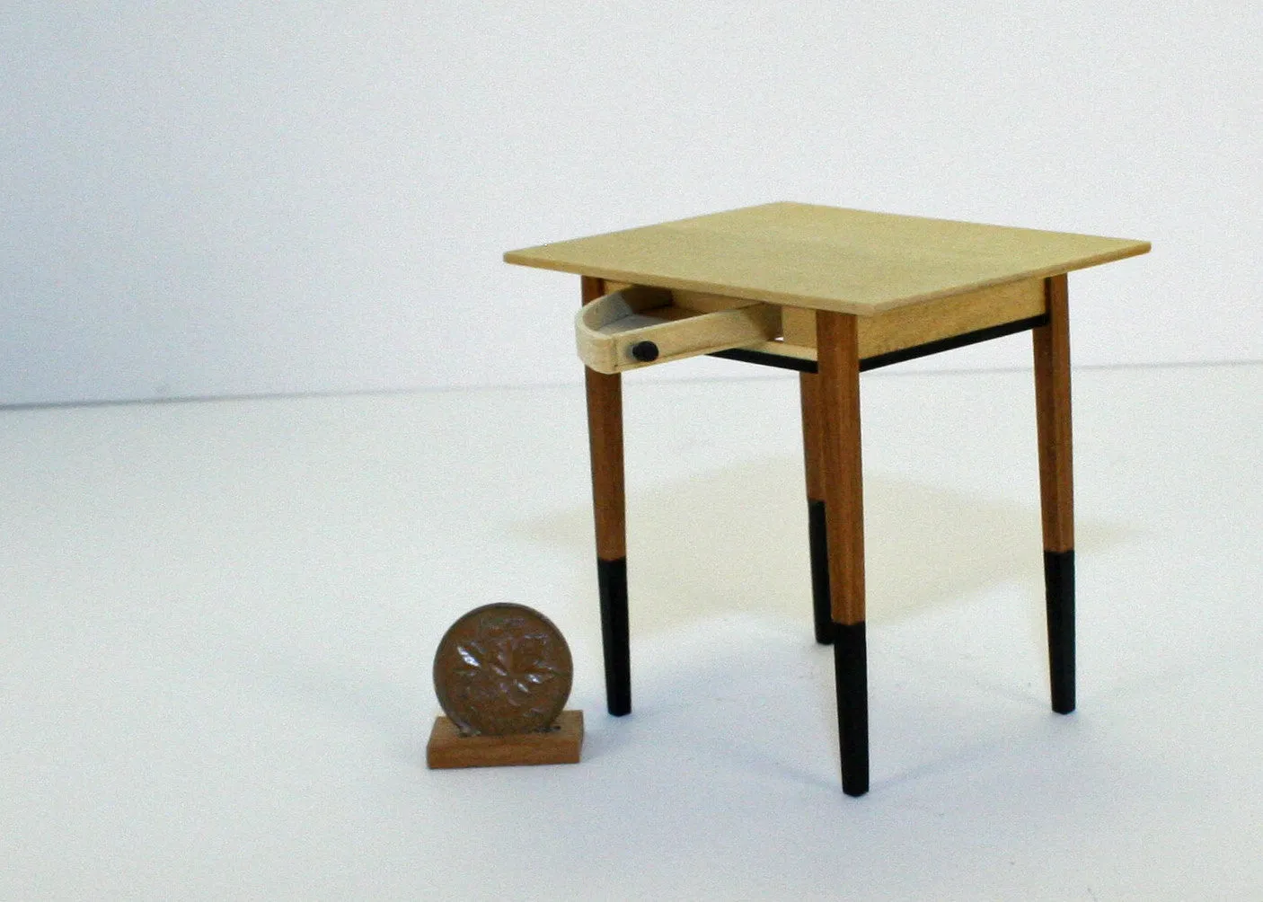 Curved Drawer Table