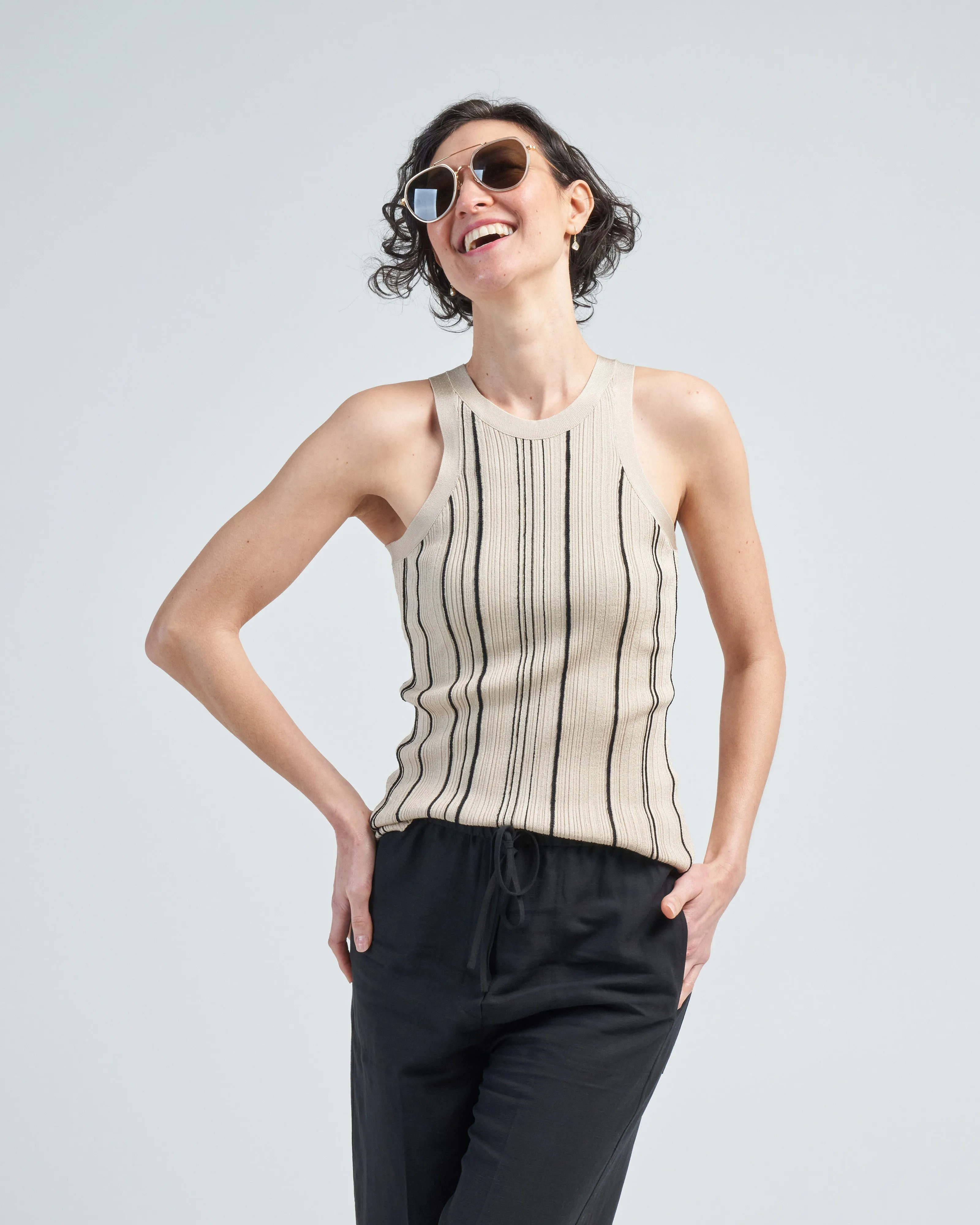 curved rib tank