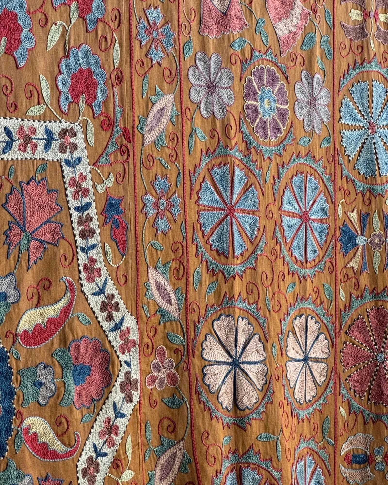 Hand Stitched Suzani (CSSU088024 |  ")