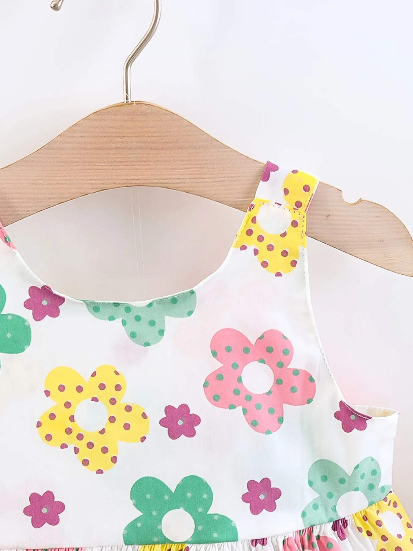 Infant Little Girls Sleeveless Princess Dress   Hat Set with Big Bowknot Design