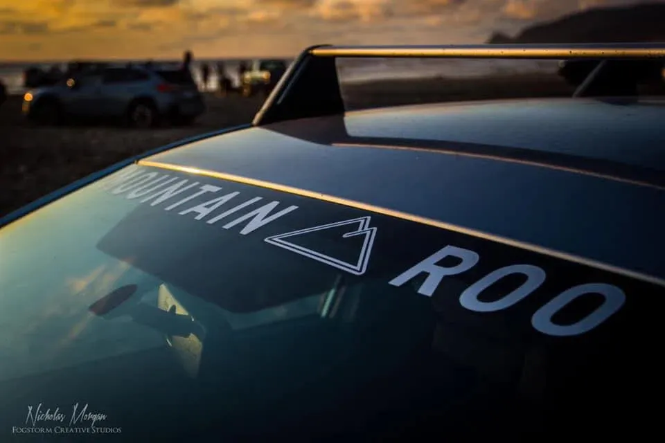 Limited MtnRoo California Curved Banner