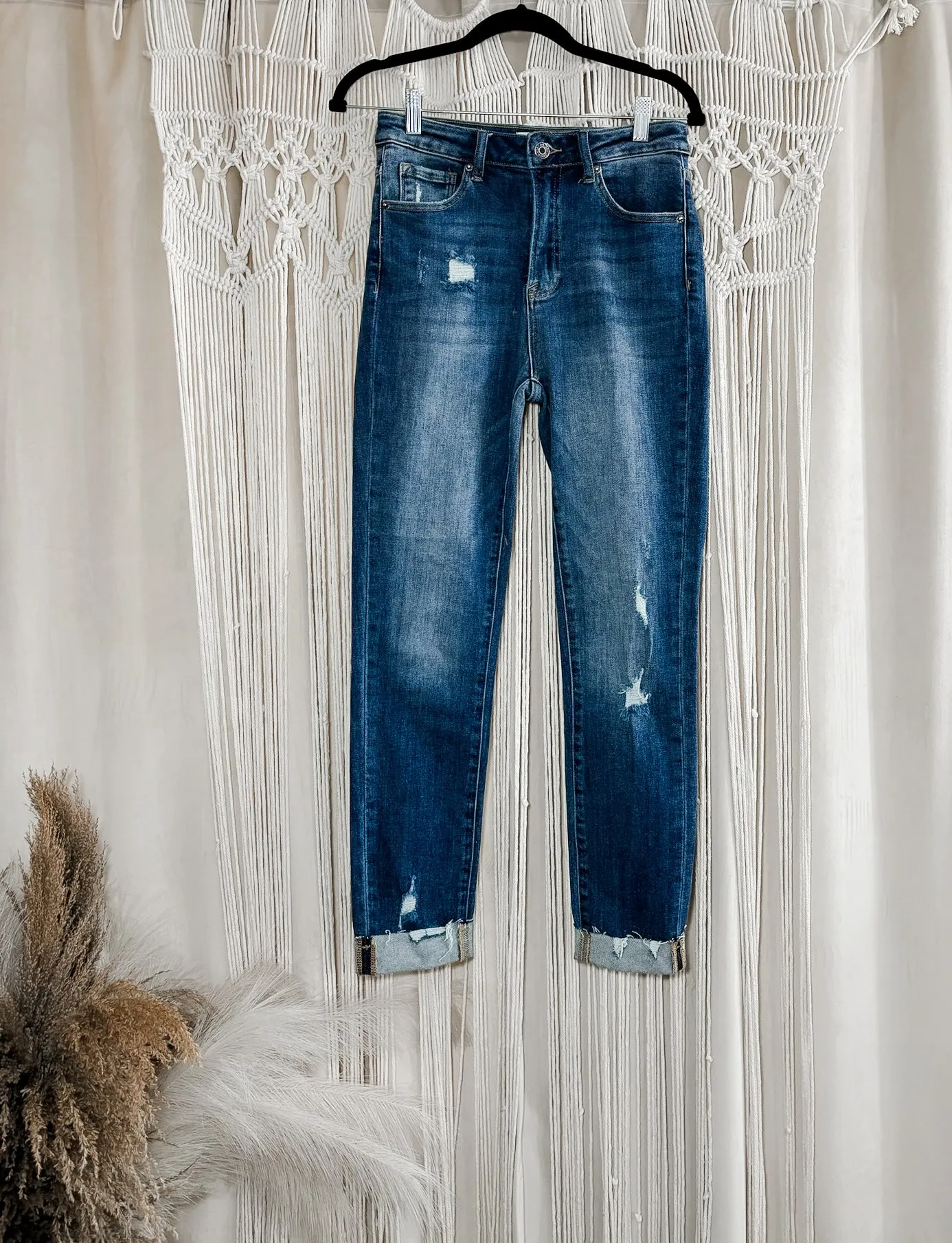 Mid rise relaxed skinny jeans