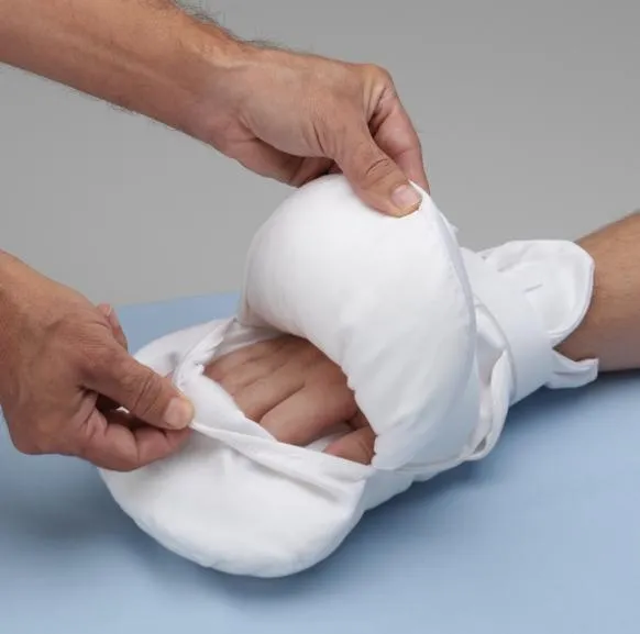 Mitts Double Padded Peek-A-Boo by Posey
