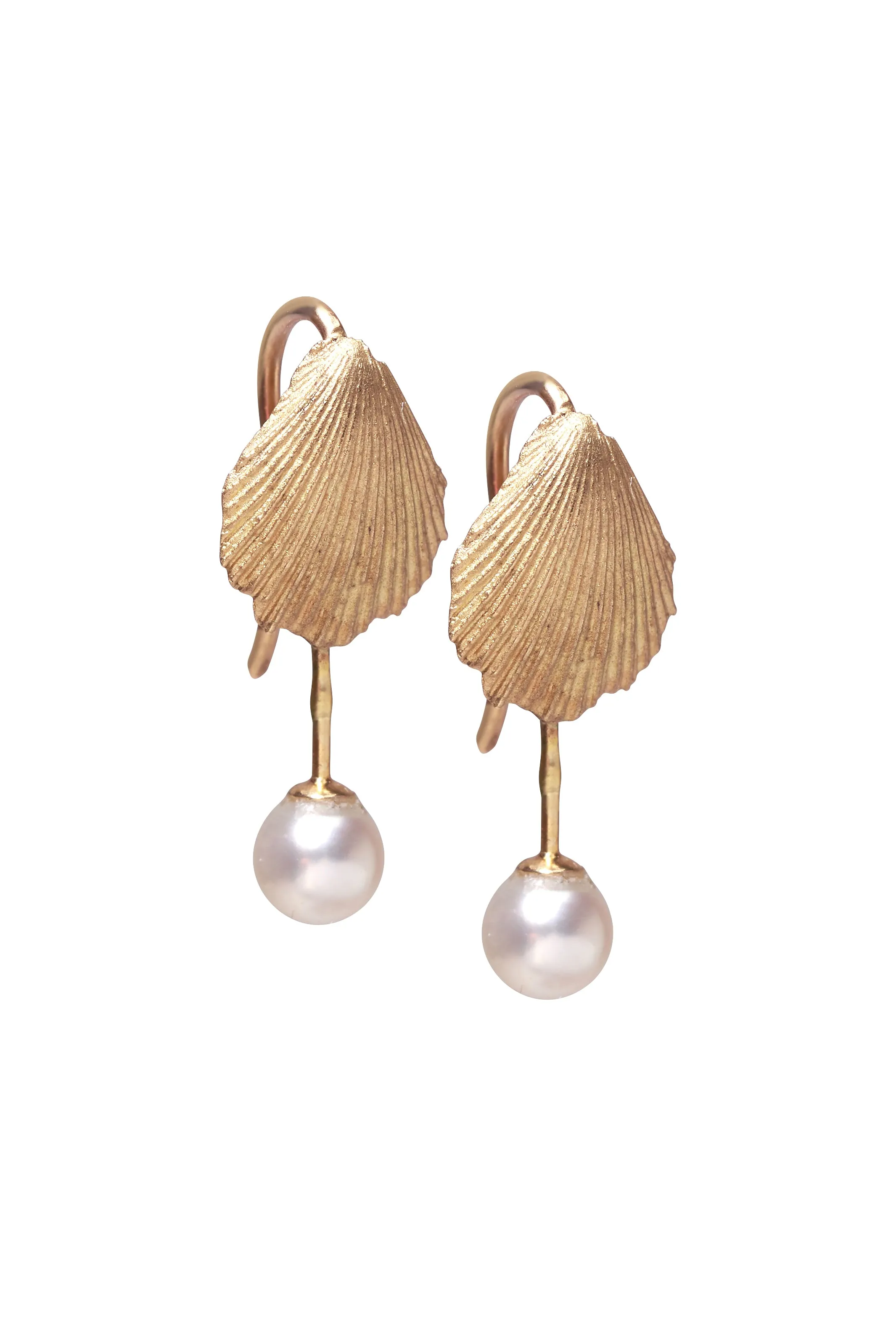 Naiad Pearl earring