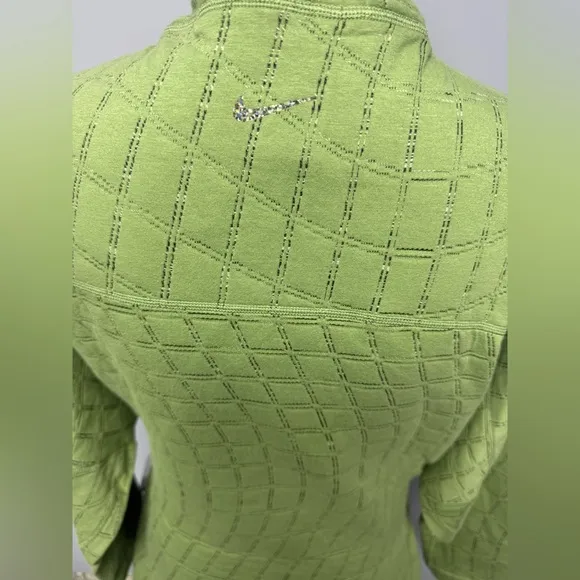 Nike Women's Green reversible Textured Robe M