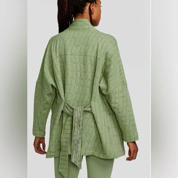 Nike Women's Green reversible Textured Robe M
