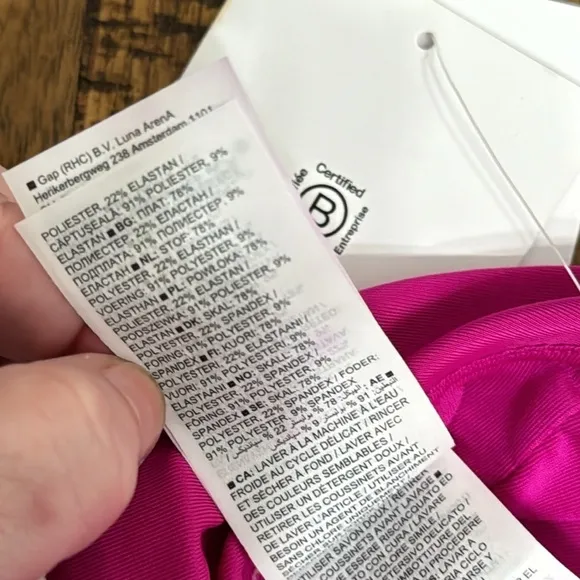 NWT Athleta Pink Malibu Bikini Top size Medium