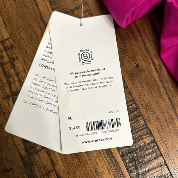 NWT Athleta Pink Malibu Bikini Top size Medium