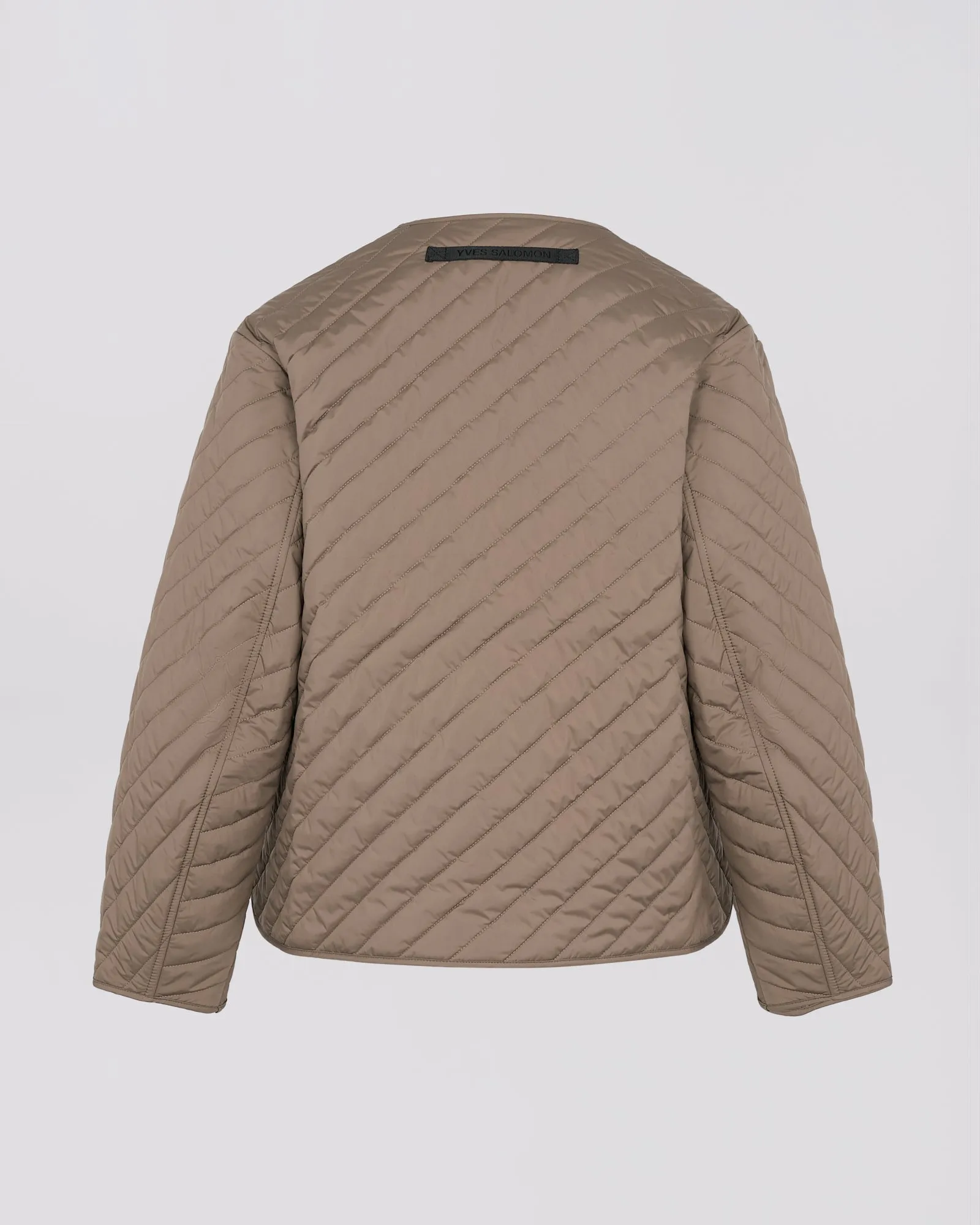 Padded jacket with pockets