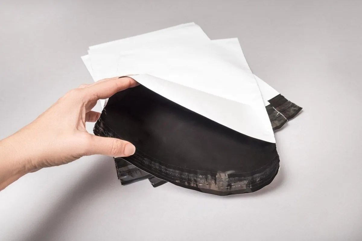 Poly Mailer 255mm x 330mm 02 Mailing Satchel White