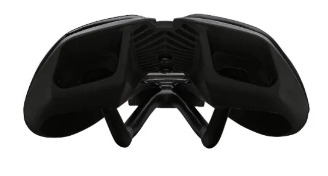 PRO STEALTH CURVED TEAM SADDLE