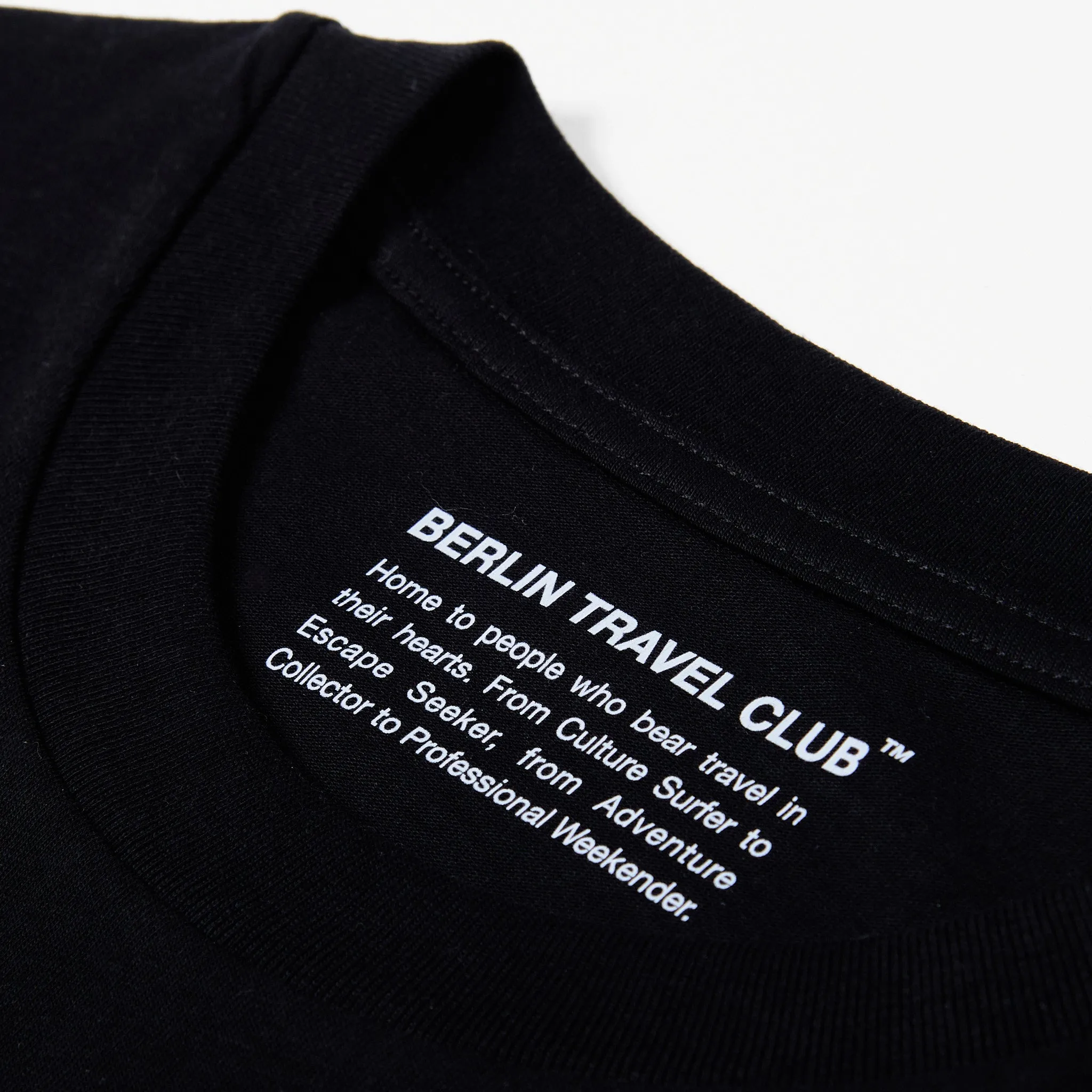 Relaxed T-Shirt "Il Tucano" - Black