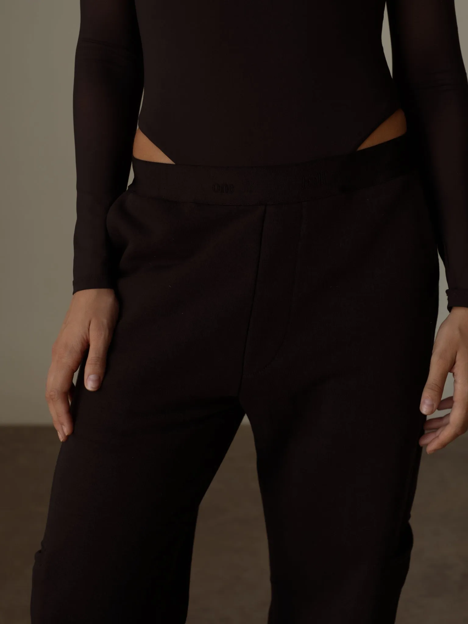 RELAXED TROUSER UNISEX - BLACK