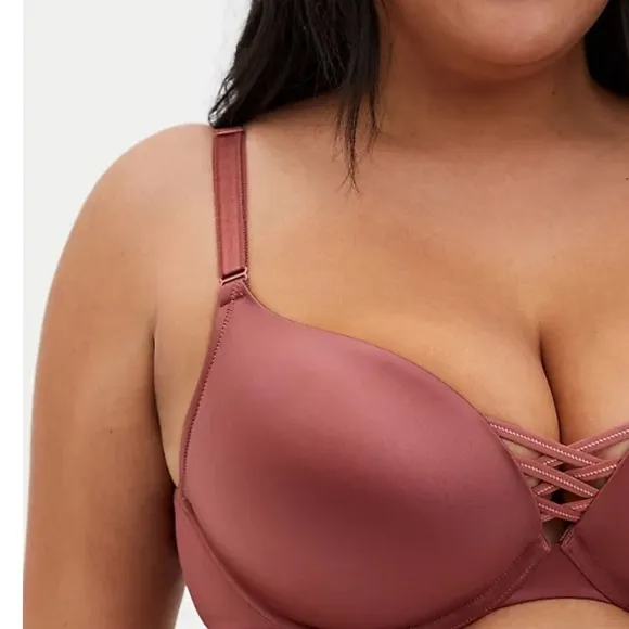 Sexy Plunge Padded Bra Size 42C Back Smoothing Push Up Shaping RN# 148862