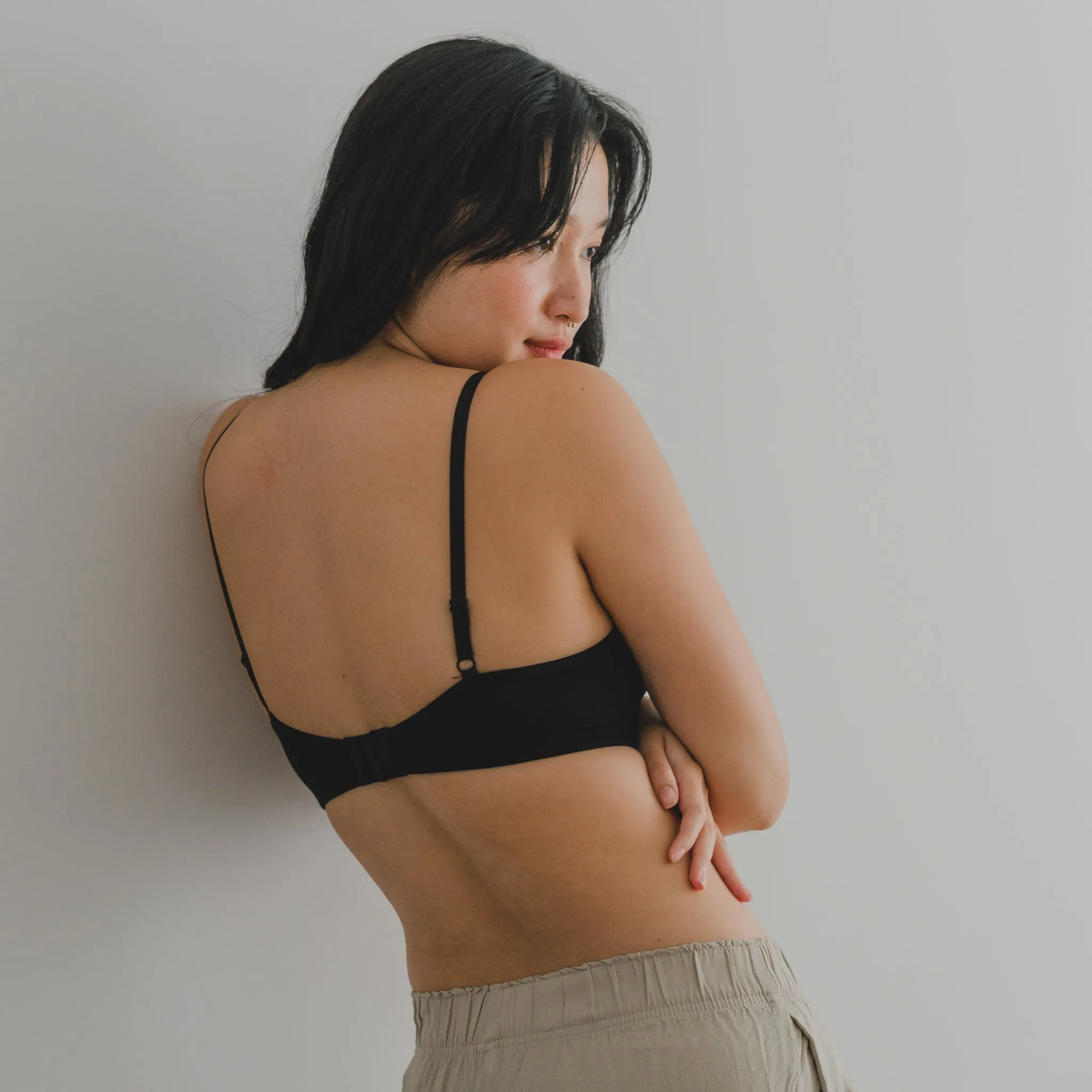 Supportive Flexi-Fit! Lightly-Lined Wireless Bra in Black