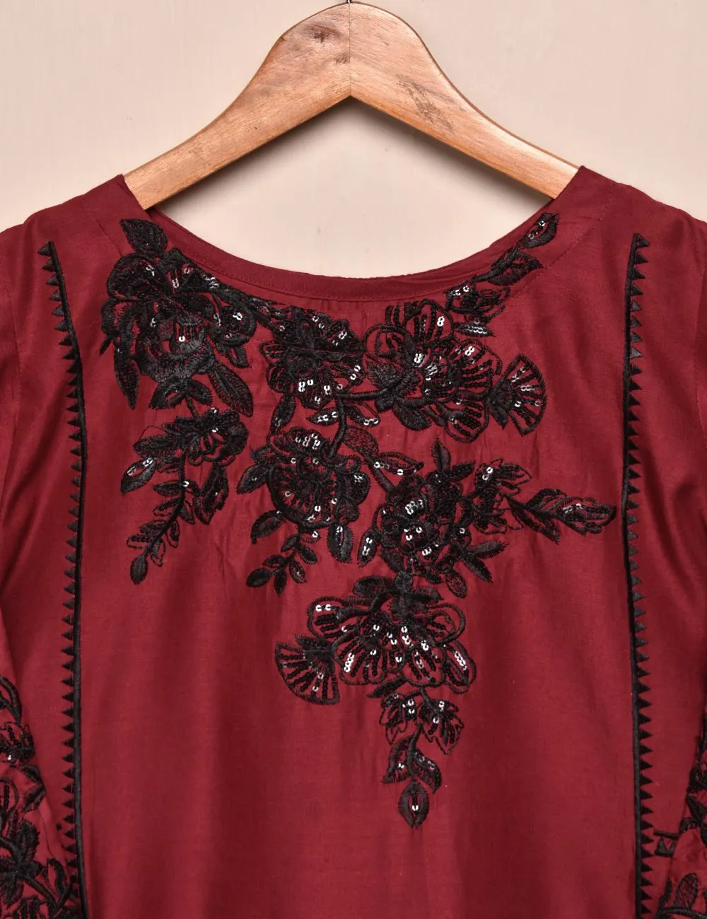 Tehwaar Winter Linen Embroidered Stitched Kurti - Foliage (TW-05A-Maroon)