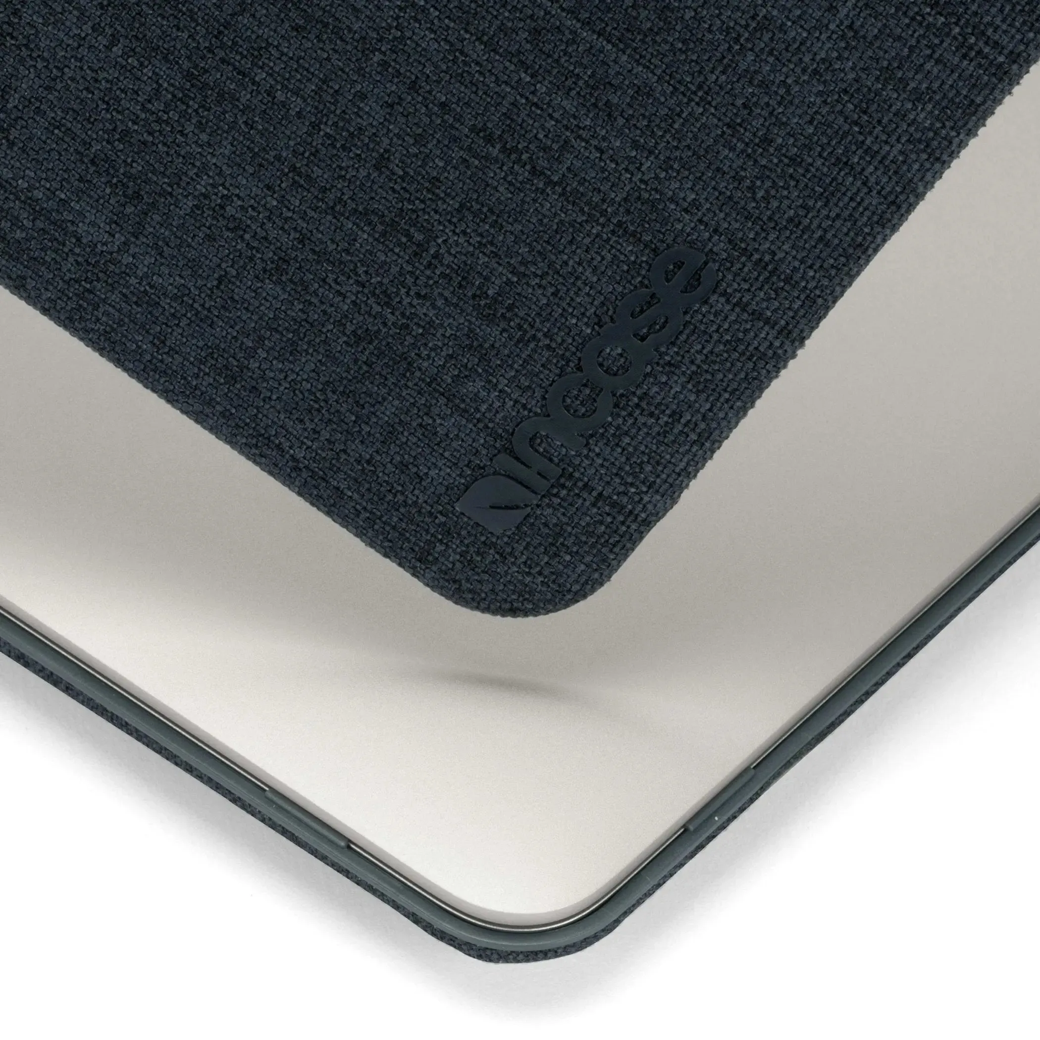 Textured Hardshell with Woolenex for 13" MacBook Air Retina (2018-2019)