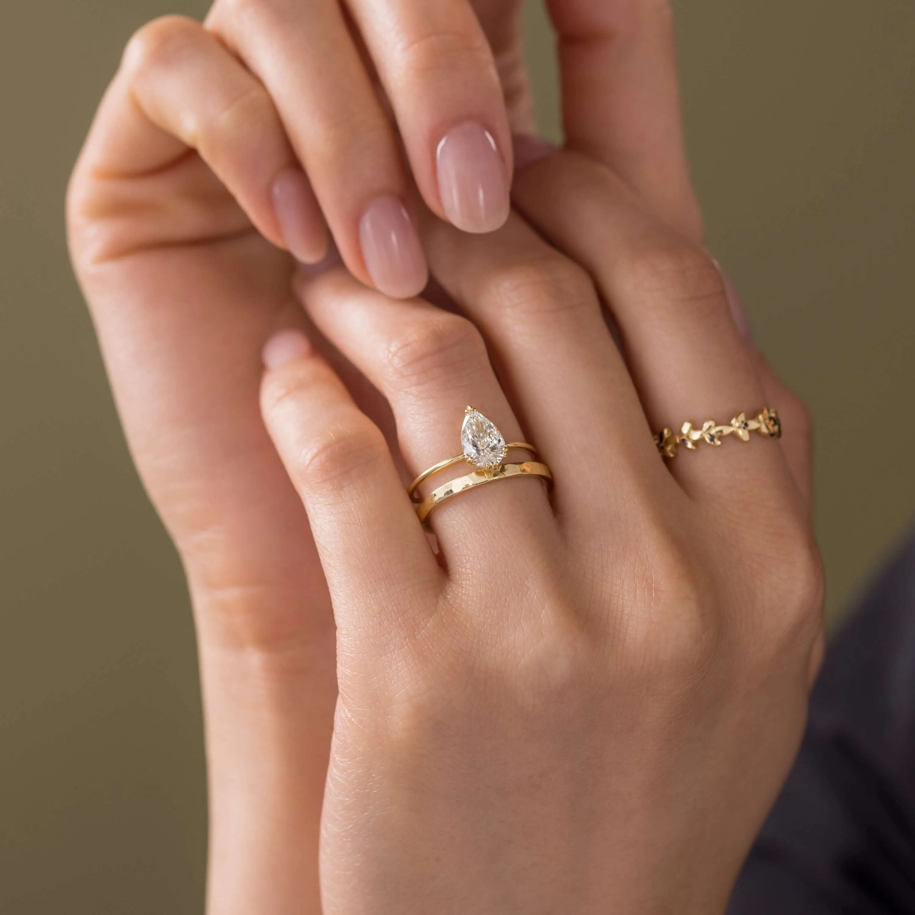 Threaded Ring, Pear Cut