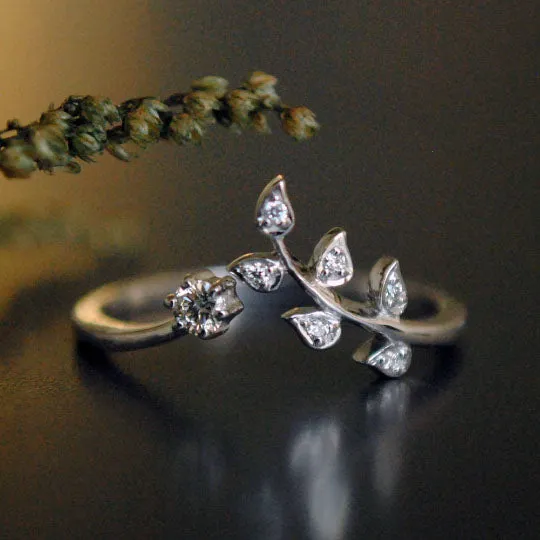 Two piece Leaf and Chevron Ring Set