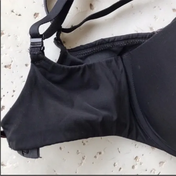 Victoria’s Secret Padded plunge bra