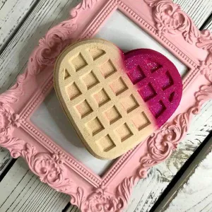 Waffle Heart Bath Bomb