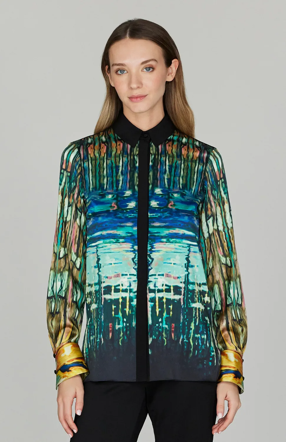 Water Reflection Collared Blouse w/  Relaxed Sleeve
