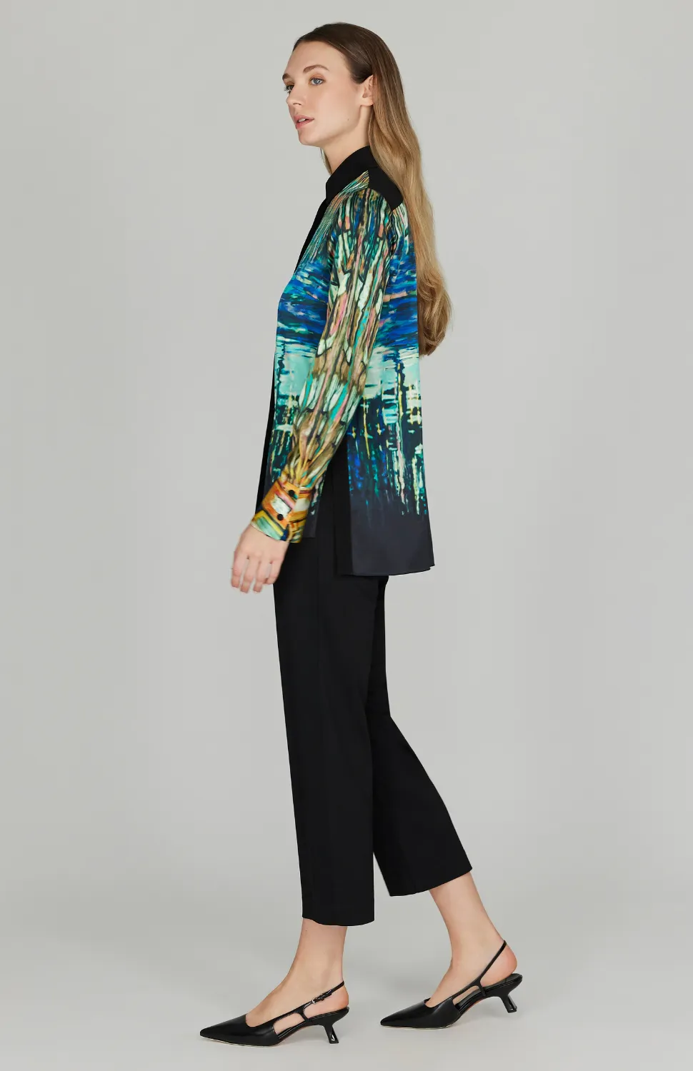 Water Reflection Collared Blouse w/  Relaxed Sleeve