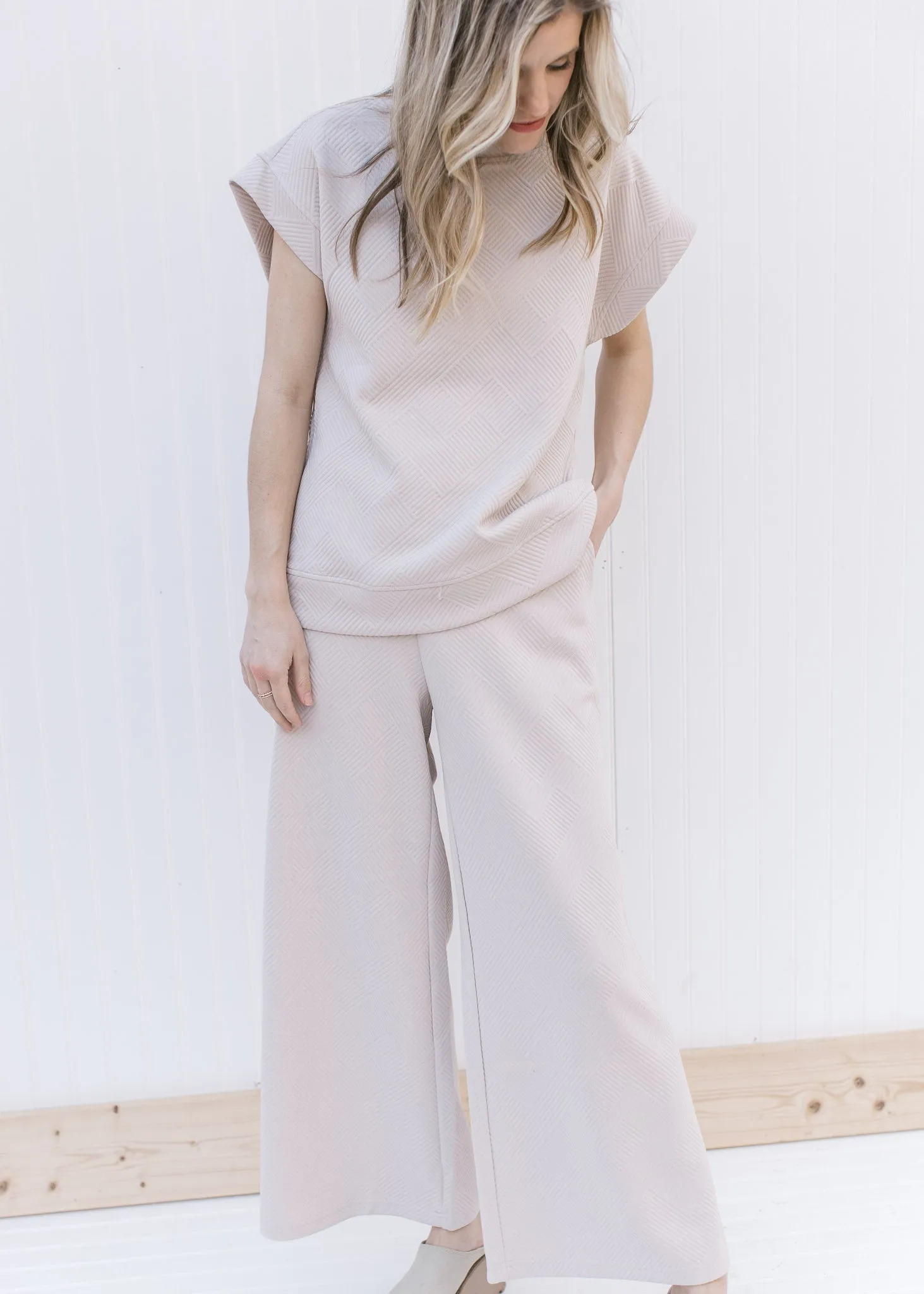X Taupe Texture Print Set