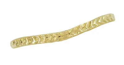 Yellow Gold Art Deco Crown of Leaves Curved Filigree Engraved Wedding Band
