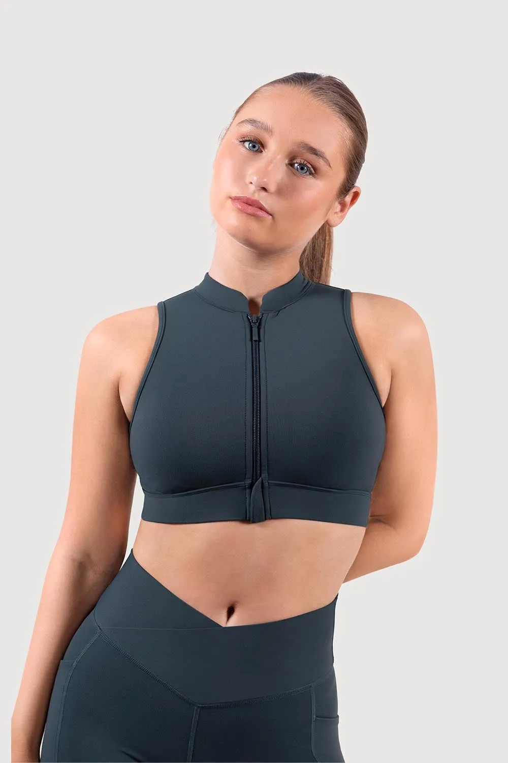 Z5579Y - BLOCHeverhold™ Keyhole Crop